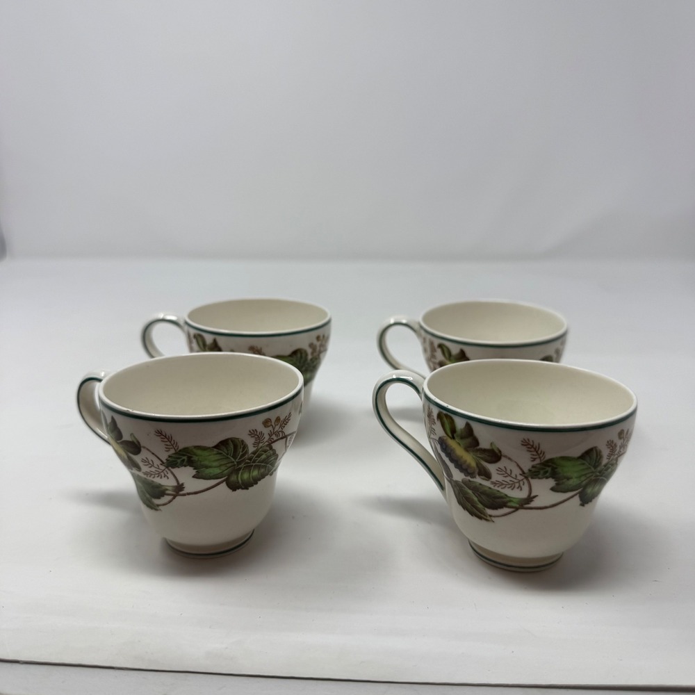 Wedgwood of Etruria Barlaston Surrey Teacups Set of 4 Floral Botanical